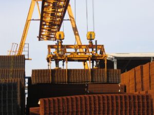 Structural Steel Mesh Grab in Warehouse Operation