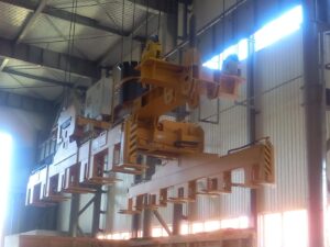 Plate Stack Lifter with Cable Pulley Suspension
