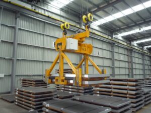 Sheet Stack Lifter with Slewing Gear