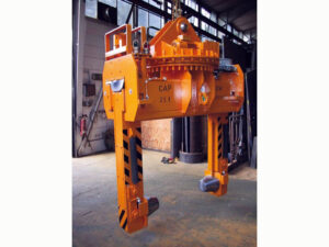 Coil tongs, coil tong, coil gripper, coil grab, telescope coil grab, horizontal coil tongs, tong for sheet coils, coil lifter, vertical coilgrab, parallelogram coilgrab, parallelogram coiltongs, Coil Lifting & Handling Equipment, LOAD HANDLING DEVICES