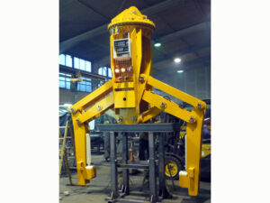 Coilgreifer, Coilzange, Teleskop-Coilgreifer, Horizontal-Coilgreifer, Horizontal-Coilzange,Coilzange, Teleskop-Coilzange, Spaltbandzange, Bundzange, Bundgreifer, Horizontal-Bundgreifer, Horizontal-Bundzange, Parallelogrammzange, Parallelogrammgreifer, Coil-Heber, Lastaufnahmemittel