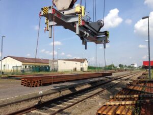 Universal Spreader Beam as Spreader Attachment