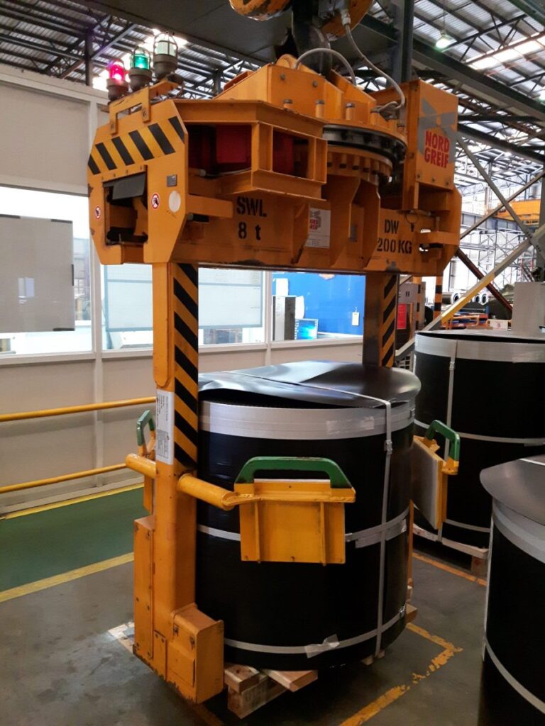 Coilgreifer, Coilzange, Teleskop-Coilgreifer, Horizontal-Coilgreifer, Horizontal-Coilzange,Coilzange, Teleskop-Coilzange, Spaltbandzange, Bundzange, Bundgreifer, Horizontal-Bundgreifer, Horizontal-Bundzange, Parallelogrammzange, Parallelogrammgreifer, Coil-Heber, Lastaufnahmemittel