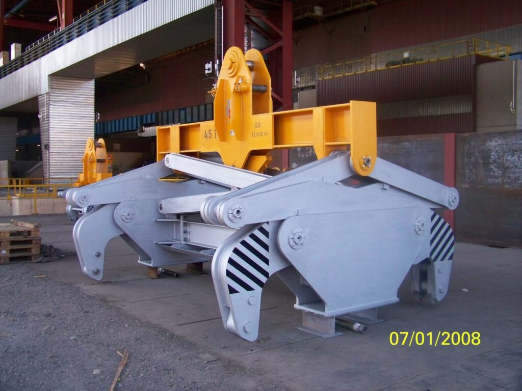 Lifting Tongs for Hot Operation