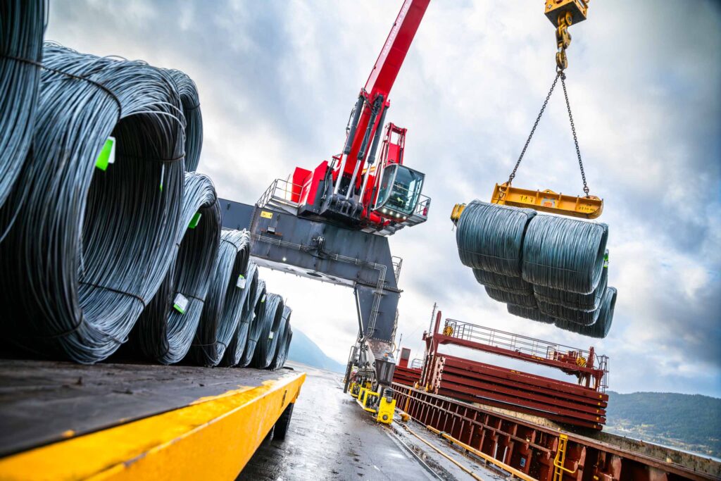 C hook, Coil hook, Coil lifter, Lifting & Handling Equipment, LOAD HANDLING DEVICES, Coil Handling Equipment & Devices, LHD, Load handling equipment, Below the Hook Lifting Device